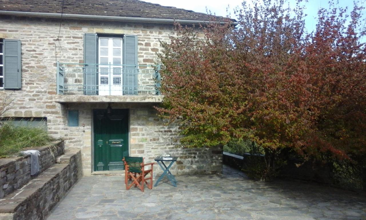 Petrino Spiti Fragkades Exterior foto